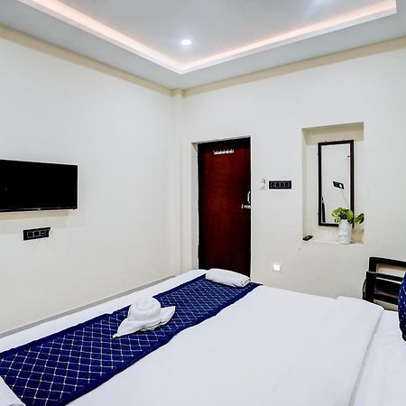 Hotel Vibe Blu- Varanasi Eksteriør billede