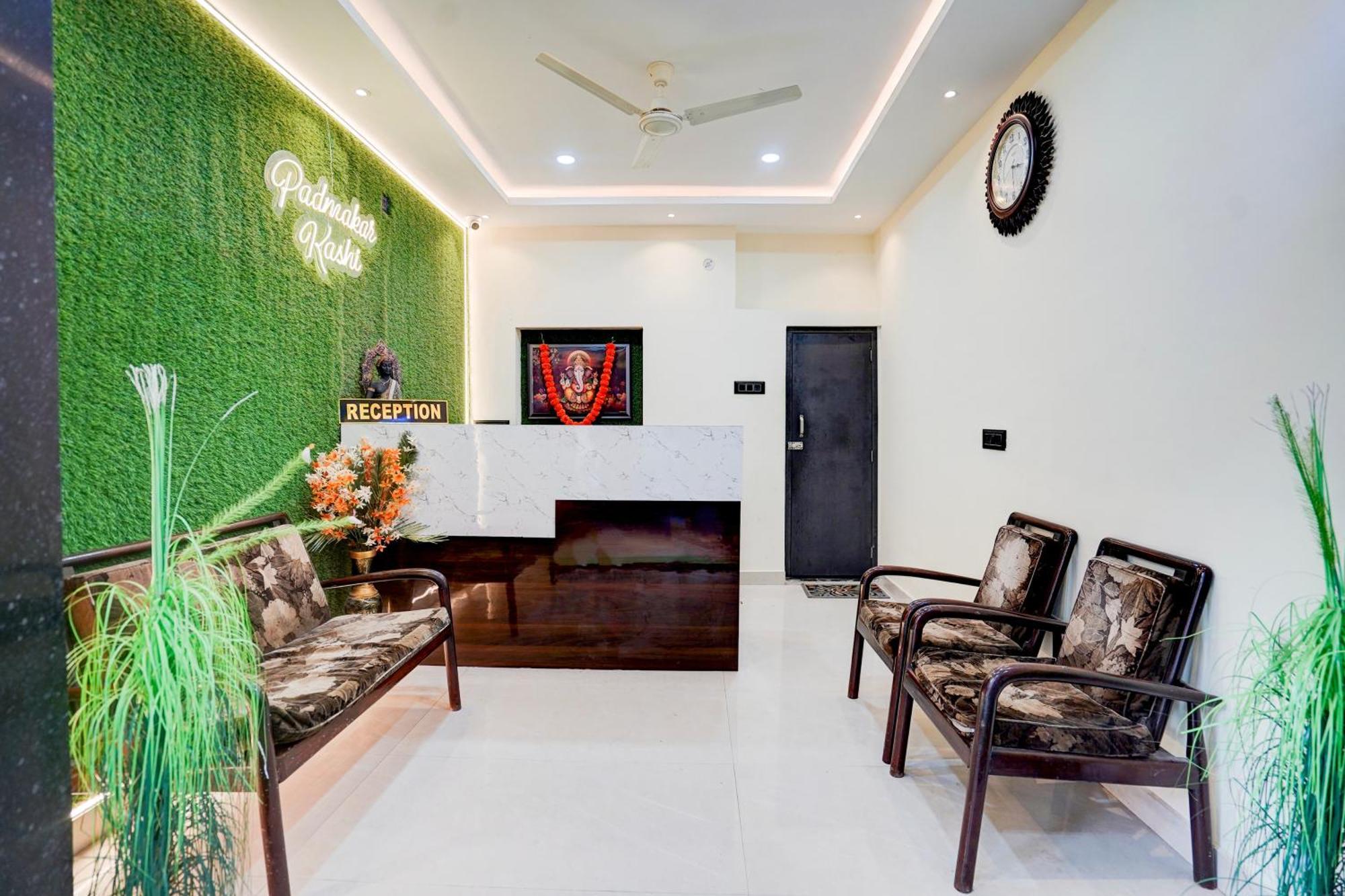 Hotel Vibe Blu- Varanasi Eksteriør billede
