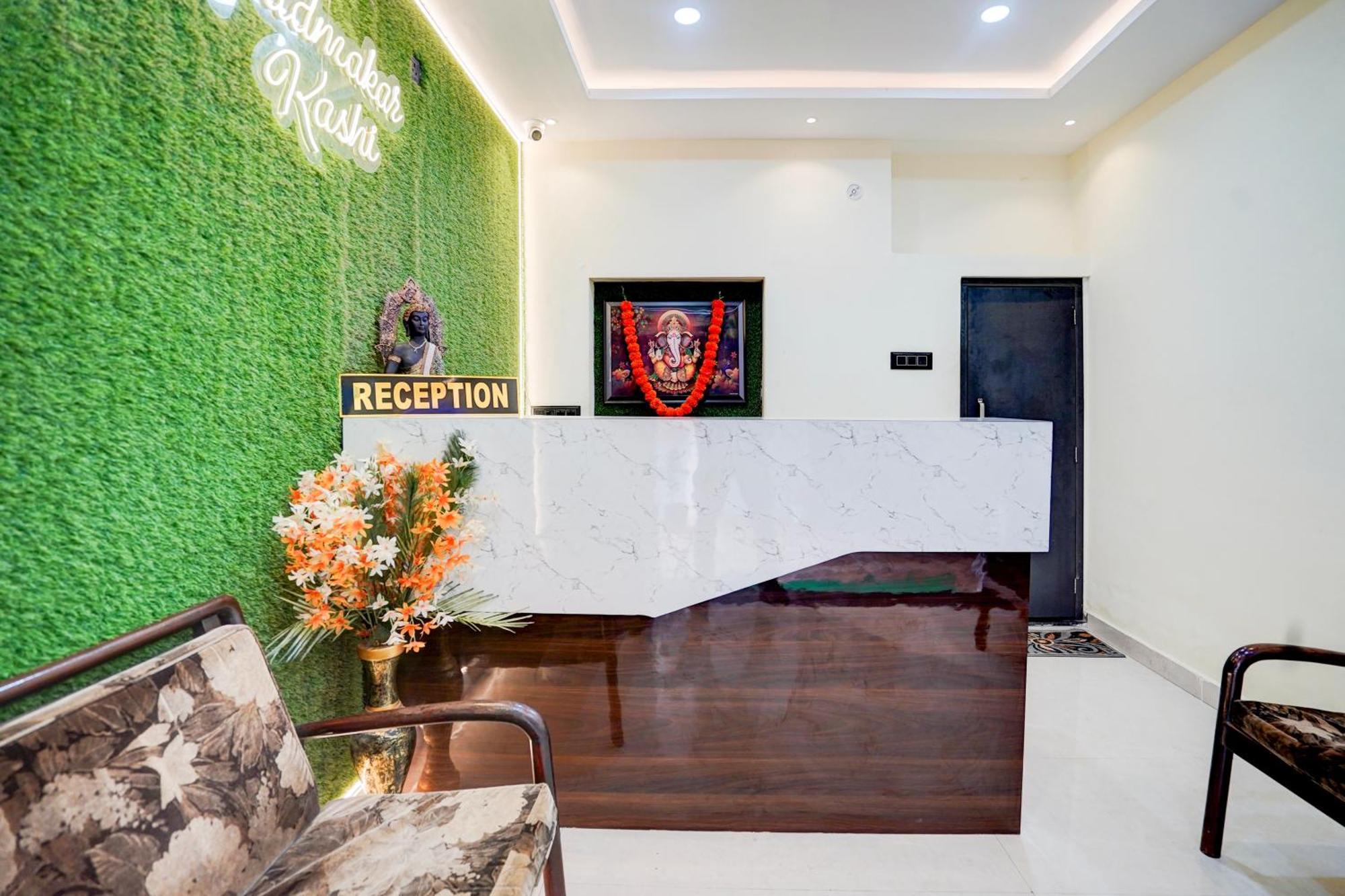 Hotel Vibe Blu- Varanasi Eksteriør billede