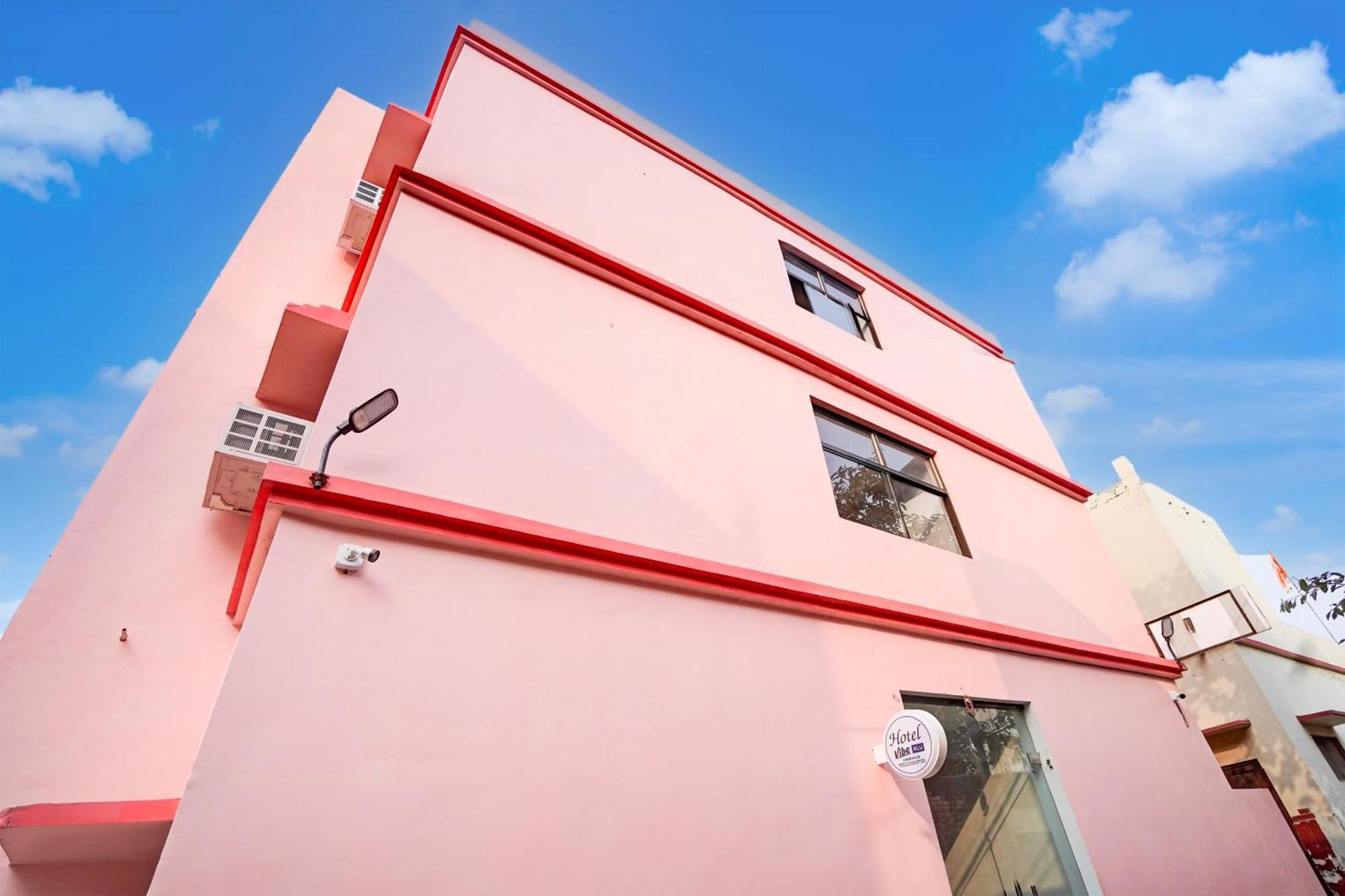 Hotel Vibe Blu- Varanasi Eksteriør billede